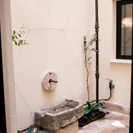 Pasaje Zamora Apartamentos Seville Exterior photo